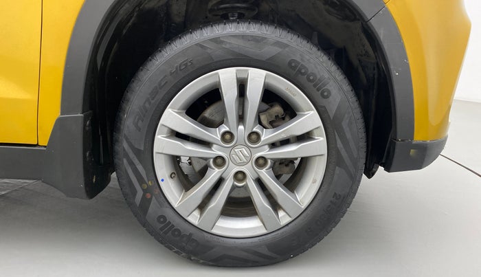 2016 Maruti Vitara Brezza ZDI PLUS DUAL TONE, Diesel, Manual, 45,520 km, Right Front Wheel