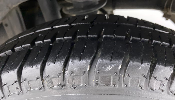 2016 Maruti Alto 800 VXI, Petrol, Manual, 37,437 km, Left Rear Tyre Tread