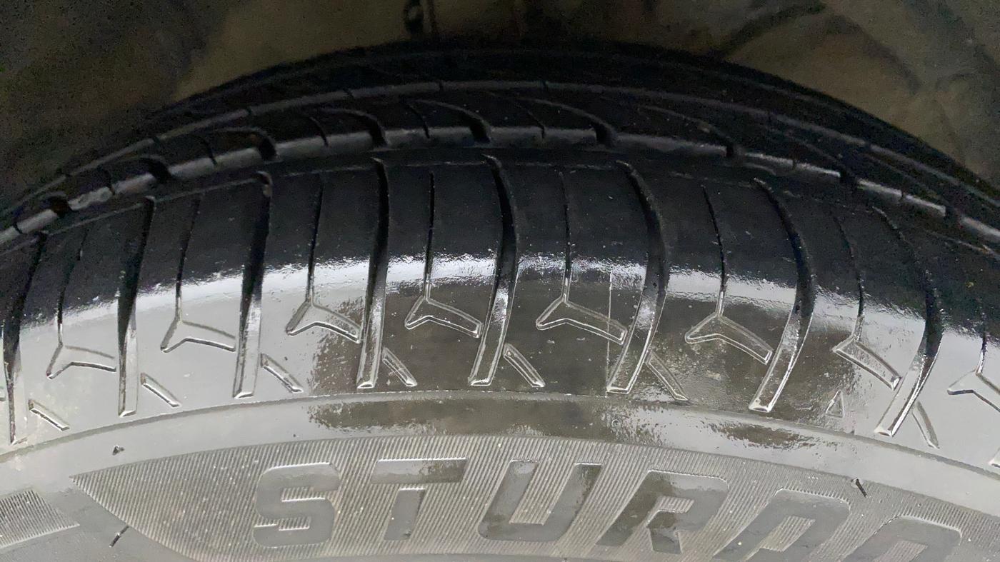 2018 Maruti Swift VDI AMT, Diesel, Automatic, 94,792 km, Right Front Tyre Tread