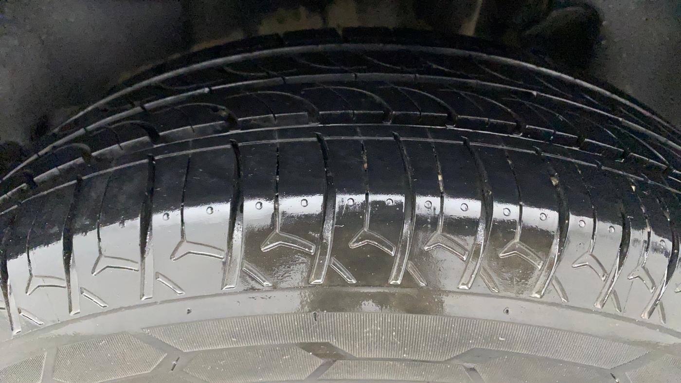 2018 Maruti Swift VDI AMT, Diesel, Automatic, 94,792 km, Left Rear Tyre Tread