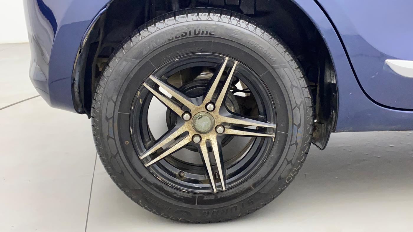 2018 Maruti Swift VDI AMT, Diesel, Automatic, 94,792 km, Right Rear Wheel