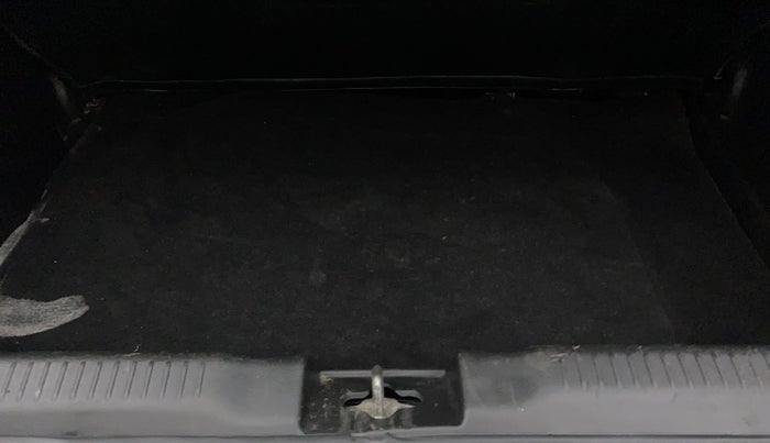 2018 Maruti Swift VDI AMT, Diesel, Automatic, 94,792 km, Boot Inside
