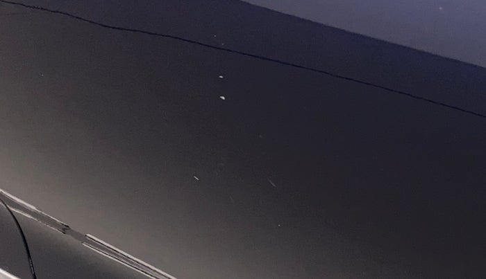 2018 Maruti Swift VDI AMT, Diesel, Automatic, 94,792 km, Driver-side door - Minor scratches