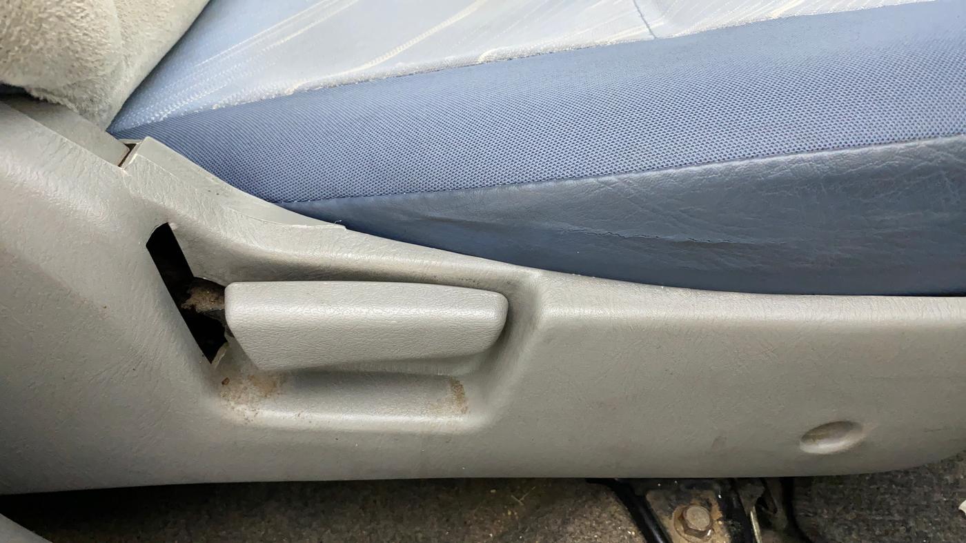 2010 Maruti Alto K10 LXI P, Petrol, Manual, 29,299 km, Driver Side Adjustment Panel