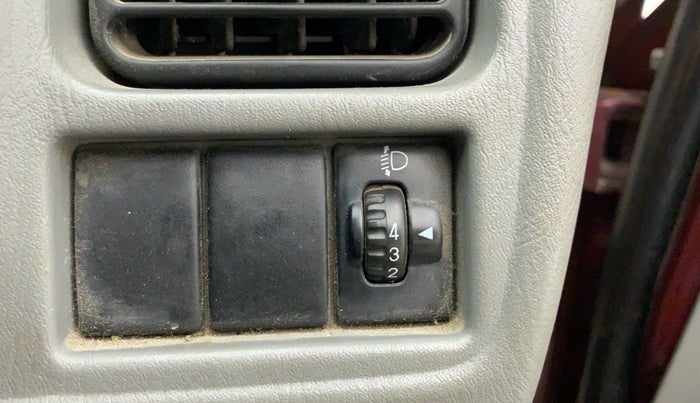 2010 Maruti Alto K10 LXI P, Petrol, Manual, 29,299 km, Dashboard - Headlight height adjustment not working