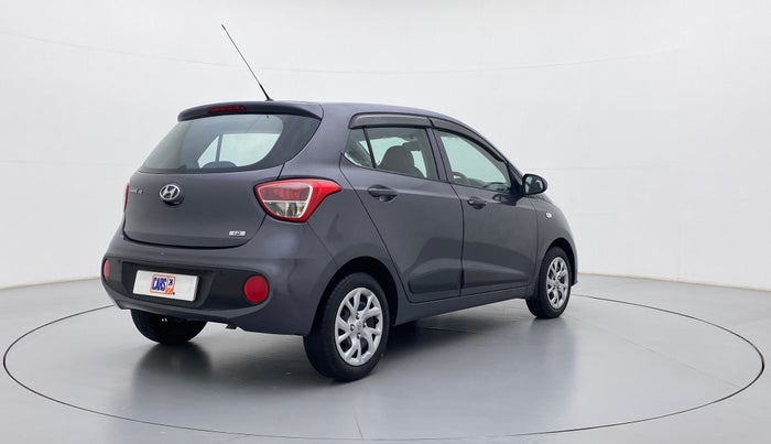 2017 Hyundai Grand i10 MAGNA 1.2 KAPPA VTVT, Petrol, Manual, 17,645 km, Right Back Diagonal