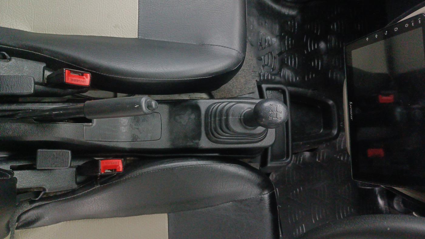 2023 Maruti Eeco  5 STR STD, Petrol, Manual, 97,824 km, Gear Lever