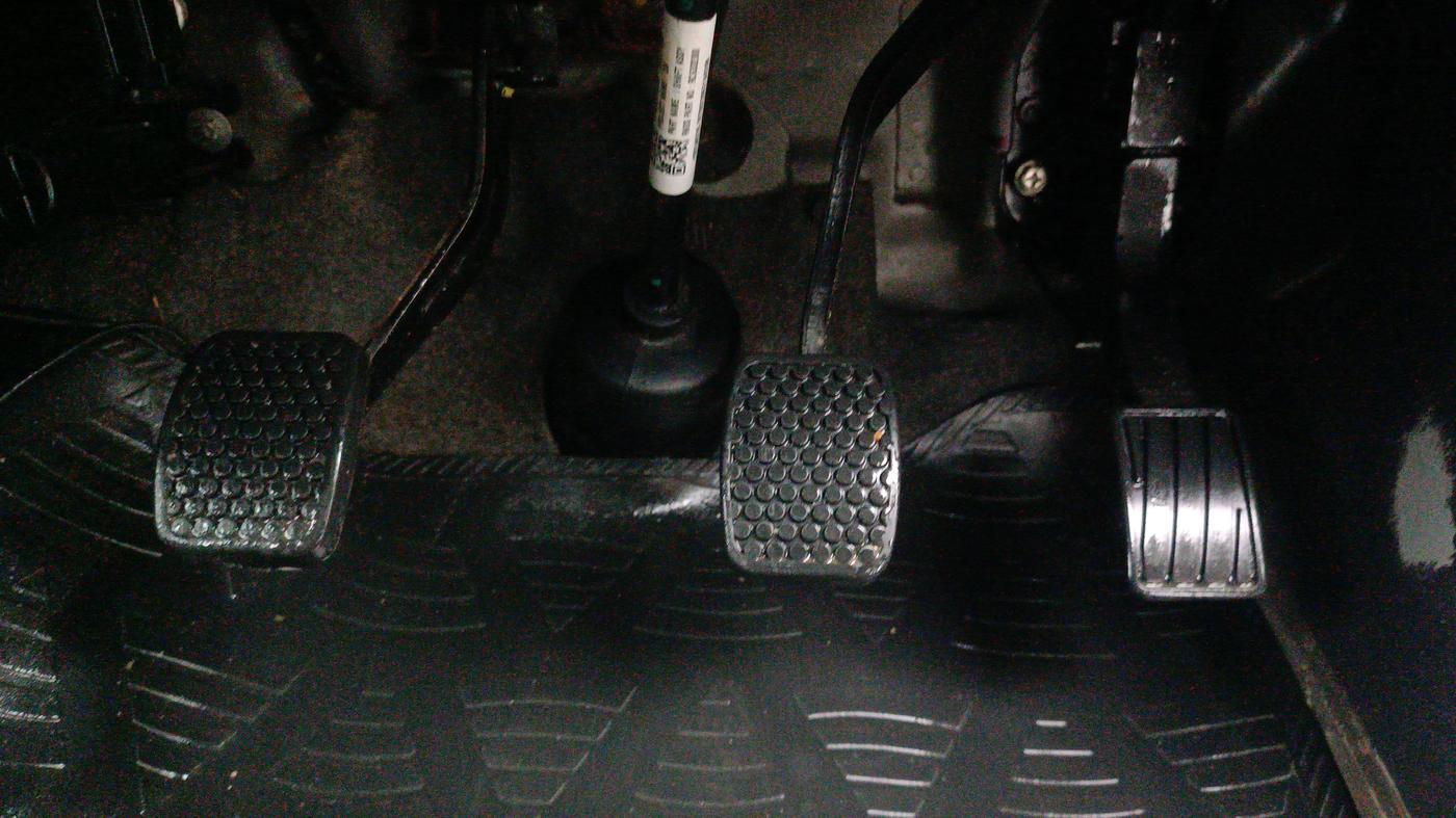 2023 Maruti Eeco  5 STR STD, Petrol, Manual, 97,824 km, Pedals