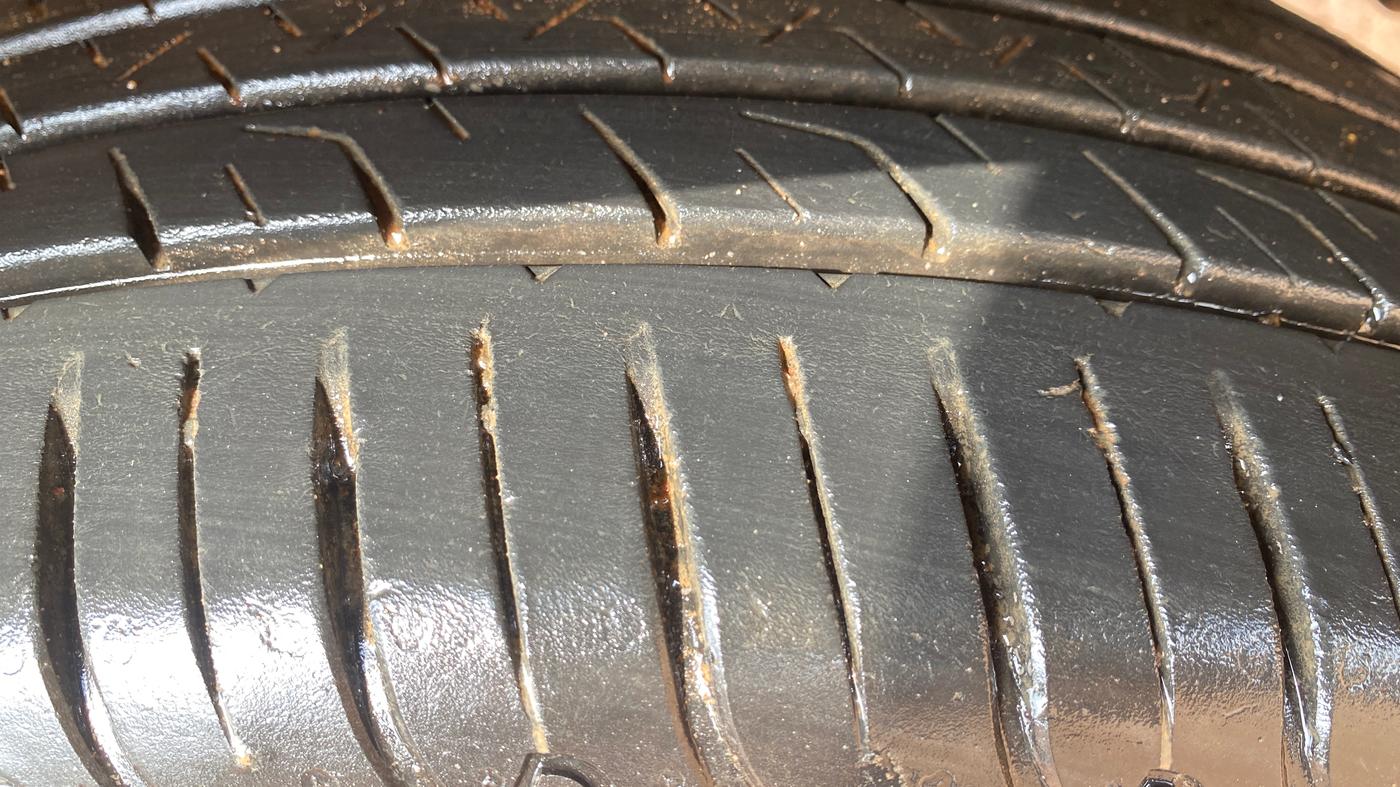 2021 Mahindra Scorpio S3 PLUS, Diesel, Manual, 1,33,015 km, Right Front Tyre Tread