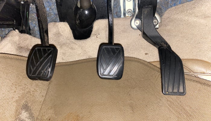 2013 Maruti Swift Dzire VXI, Petrol, Manual, 33,909 km, Pedals