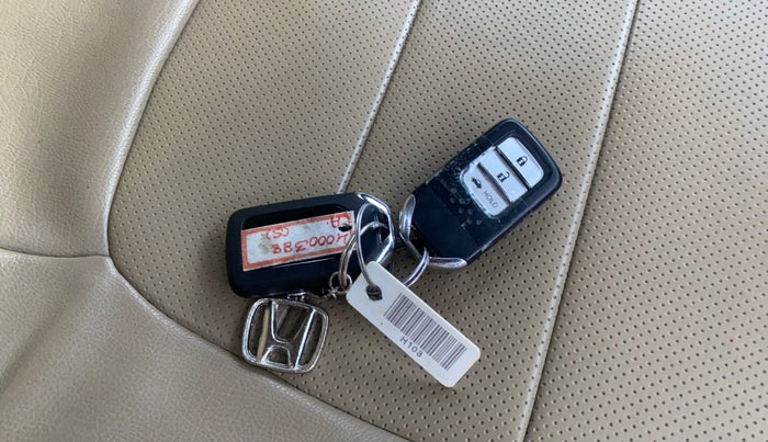 2018 Honda Amaze 1.5L I-DTEC V CVT, Diesel, Automatic, 89,553 km, Key Close Up