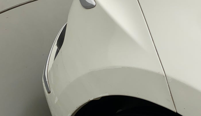 2017 Maruti Dzire VDI AMT, Diesel, Automatic, 1,05,395 km, Front bumper - Minor scratches