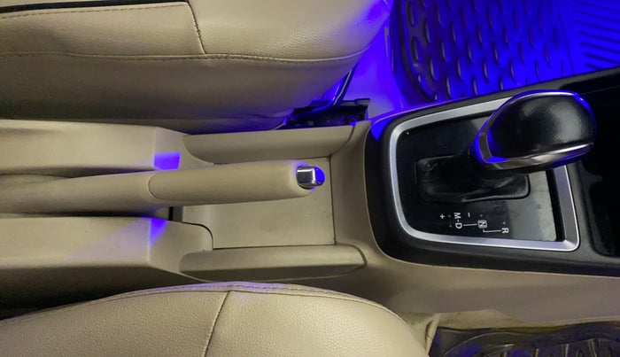 2017 Maruti Dzire VDI AMT, Diesel, Automatic, 1,05,395 km, Gear Lever