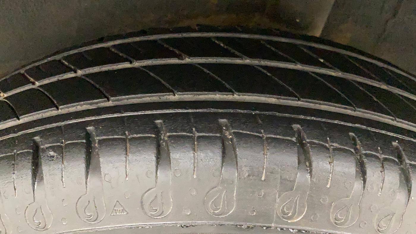 2021 Renault Kwid RXT 0.8, Petrol, Manual, 26,104 km, Left Rear Tyre Tread
