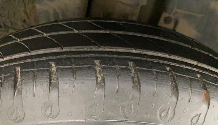2021 Renault Kwid RXT 0.8, Petrol, Manual, 26,104 km, Right Front Tyre Tread