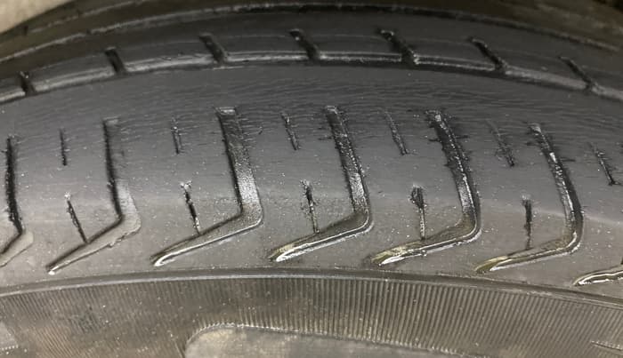2015 Maruti Wagon R 1.0 LXI CNG, CNG, Manual, 76,434 km, Left Rear Tyre Tread