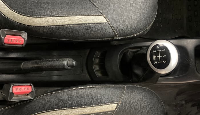 2015 Maruti Wagon R 1.0 LXI CNG, CNG, Manual, 76,434 km, Gear Lever