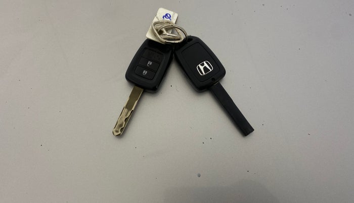 2015 Honda City 1.5L I-VTEC V MT, Petrol, Manual, 38,130 km, Key Close Up