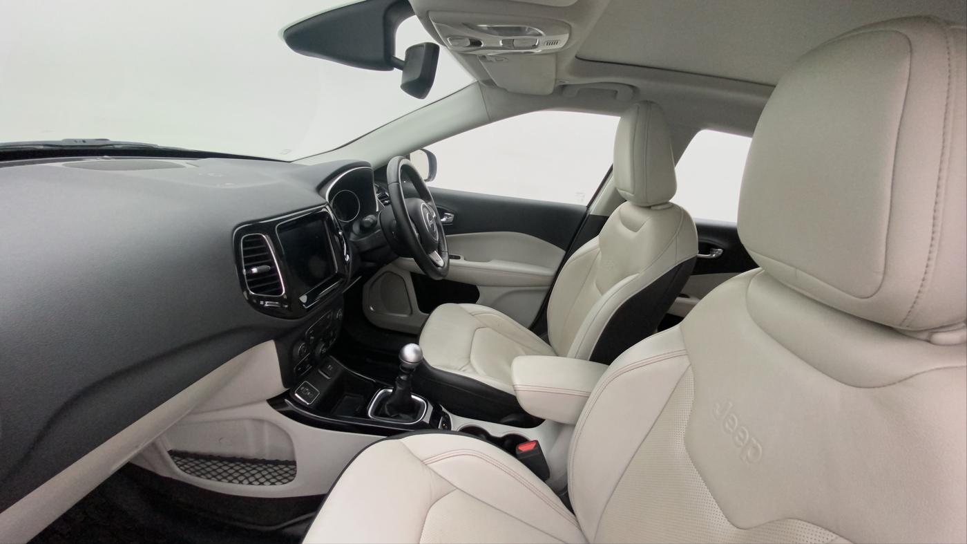2019 Jeep Compass LIMITED PLUS DIESEL, Diesel, Manual, 38,490 km, Right Side Front Door Cabin