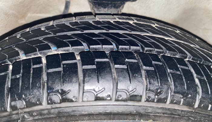 2018 Maruti Alto K10 VXI (O) AMT, Petrol, Automatic, 25,082 km, Right Front Tyre Tread