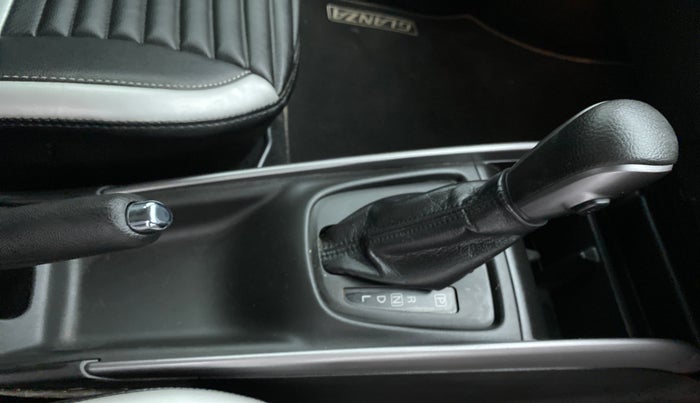 2021 Toyota Glanza V CVT, Petrol, Automatic, 15,000 km, Gear Lever