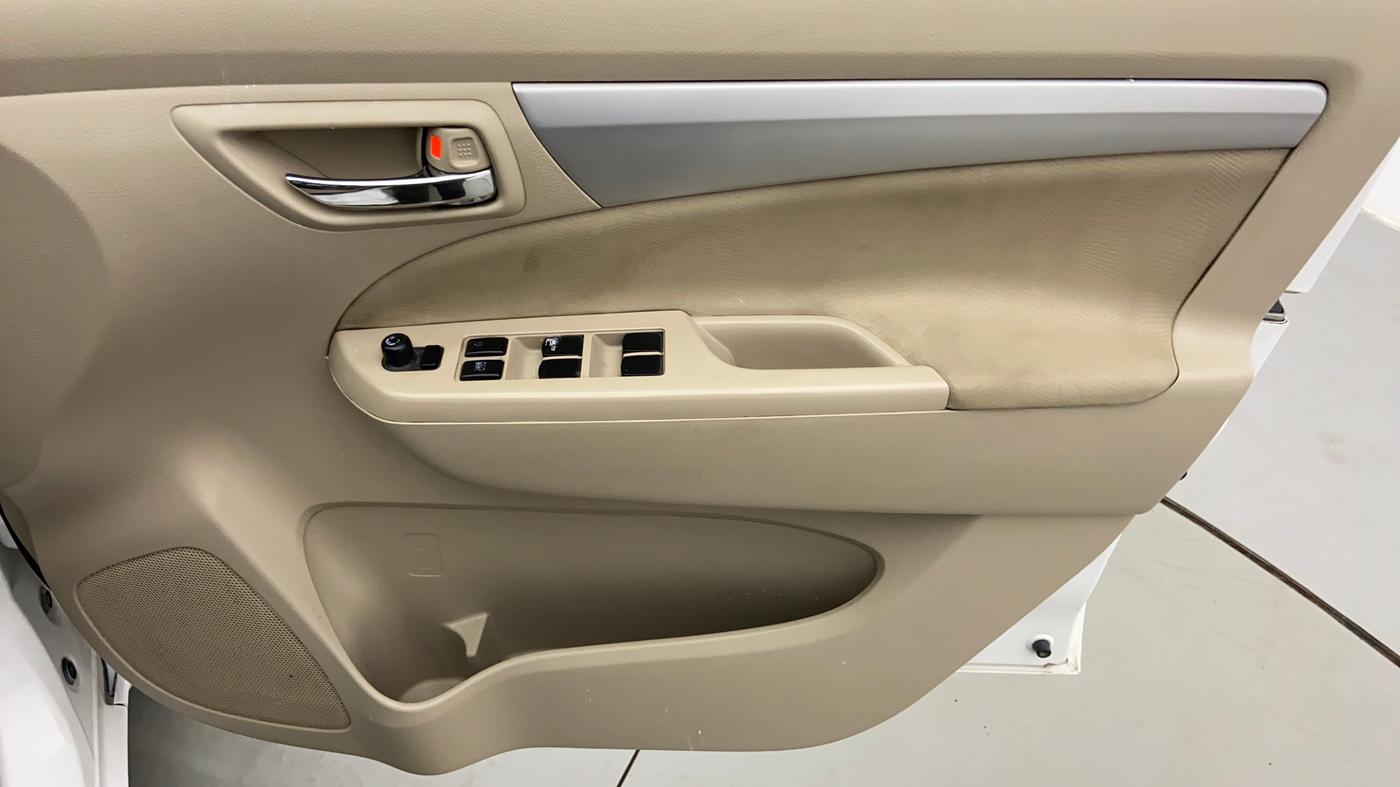 2017 Maruti Ertiga ZDI PLUS SHVS, Diesel, Manual, 63,107 km, Driver Side Door Panels Controls