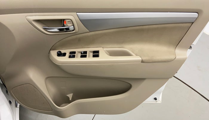 2017 Maruti Ertiga ZDI PLUS SHVS, Diesel, Manual, 63,107 km, Driver Side Door Panels Controls