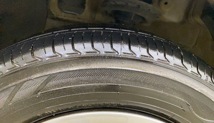 2018 Hyundai Grand i10 MAGNA 1.2 KAPPA VTVT, Petrol, Manual, 83,332 km, Left Front Tyre Tread