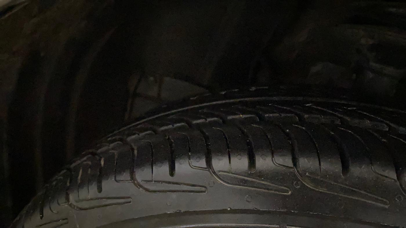 2020 Maruti New Wagon-R LXI CNG 1.0, CNG, Manual, 56,399 km, Left Front Tyre Tread