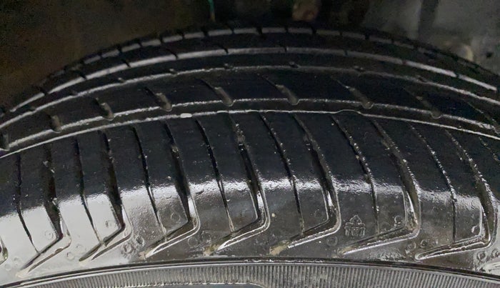 2023 Maruti New Wagon-R LXI CNG 1.0, CNG, Manual, 12,177 km, Right Front Tyre Tread