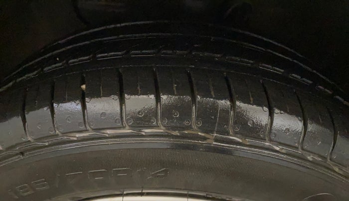 2018 Hyundai Elite i20 MAGNA EXECUTIVE CVT, Petrol, Automatic, 79,446 km, Left Front Tyre Tread