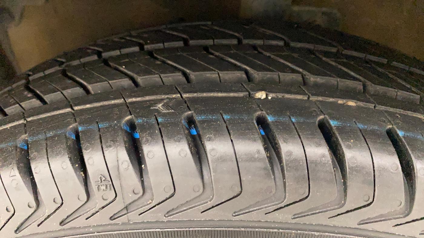 2015 Maruti Celerio ZXI AMT, Petrol, Automatic, 66,182 km, Left Front Tyre Tread