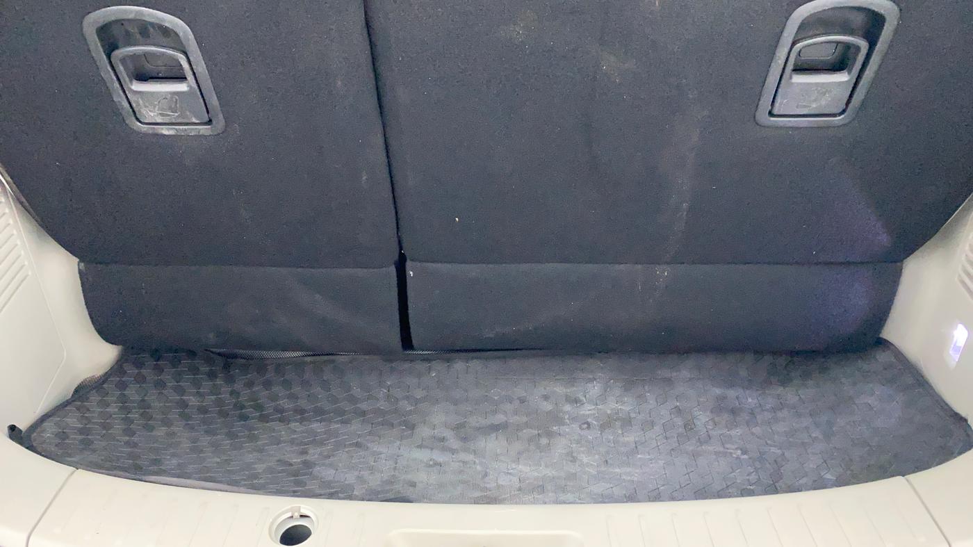 2019 Mahindra MARAZZO M8 7 STR, Diesel, Manual, 20,933 km, Boot Inside