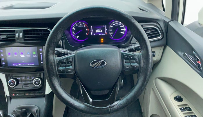 2019 Mahindra MARAZZO M8 7 STR, Diesel, Manual, 20,933 km, Steering Wheel Close Up
