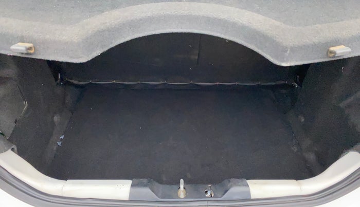 2017 Tata Tiago XZA PETROL, Petrol, Automatic, 39,662 km, Boot Inside