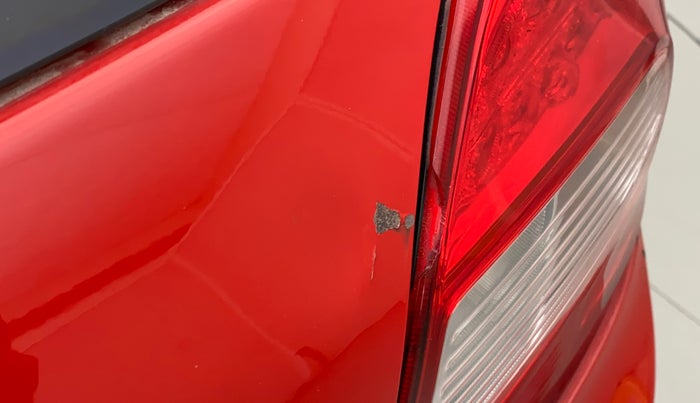 2017 Maruti Baleno DELTA PETROL 1.2, Petrol, Manual, 86,213 km, Dicky (Boot door) - Slightly rusted