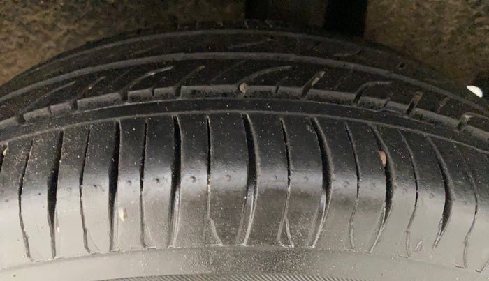2017 Maruti Baleno DELTA PETROL 1.2, Petrol, Manual, 86,213 km, Left Rear Tyre Tread