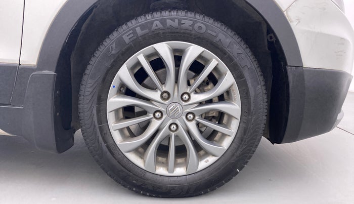 2017 Maruti S Cross ZETA 1.3, Diesel, Manual, 59,548 km, Right Front Wheel