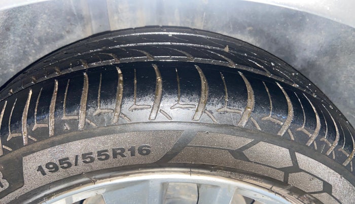 2019 Skoda Rapid STYLE 1.6 MPI AT, Petrol, Automatic, 88,774 km, Right Rear Tyre Tread