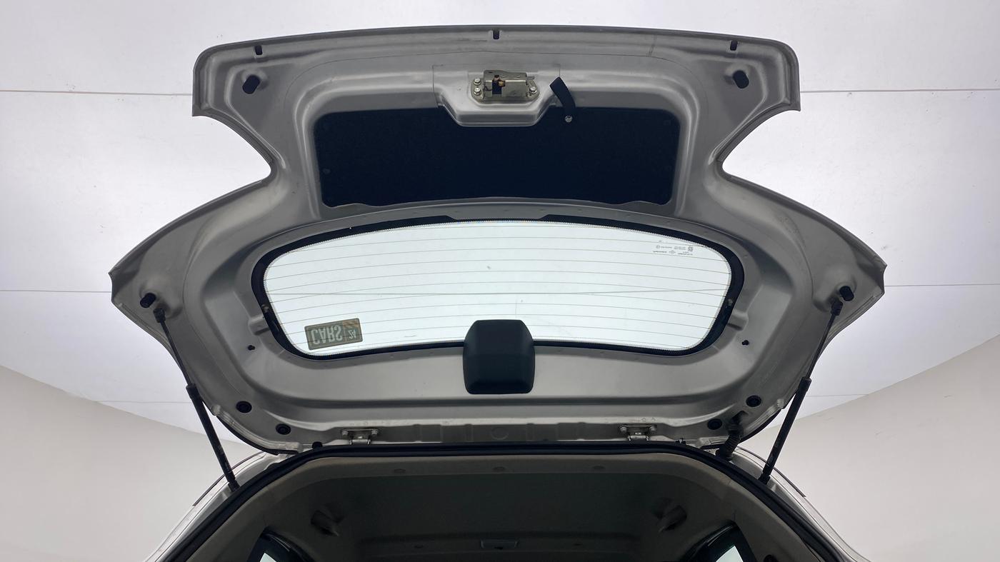 2017 Mahindra Kuv100 K8 D 6 STR, Diesel, Manual, 41,642 km, Boot Door Open
