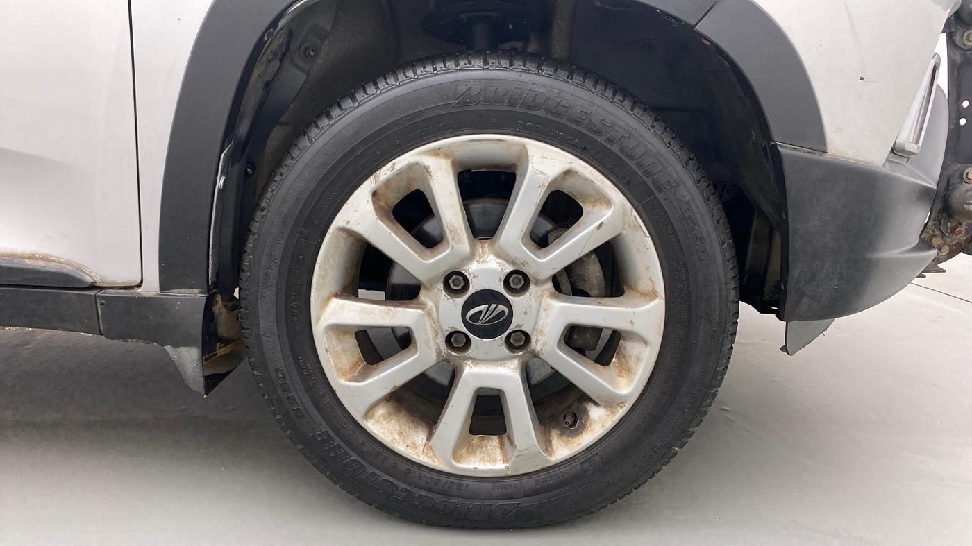 2017 Mahindra Kuv100 K8 D 6 STR, Diesel, Manual, 41,642 km, Right Front Wheel