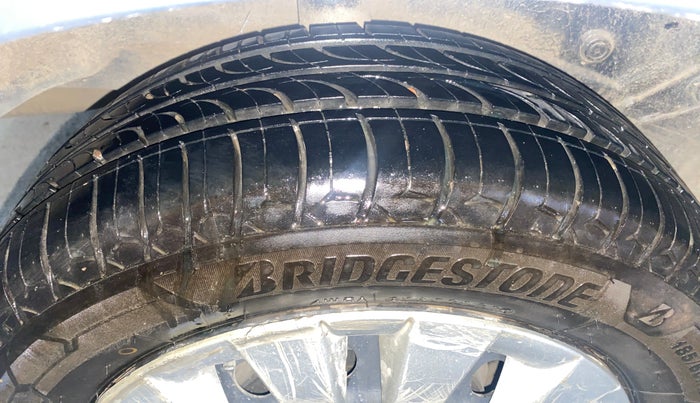 2015 Toyota Etios GD, Diesel, Manual, 1,09,045 km, Right Rear Tyre Tread