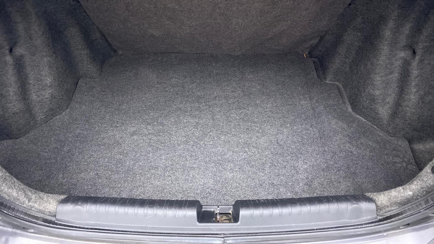 2017 Honda Amaze 1.2 S (O) MT I VTEC, Petrol, Manual, 40,589 km, Boot Inside