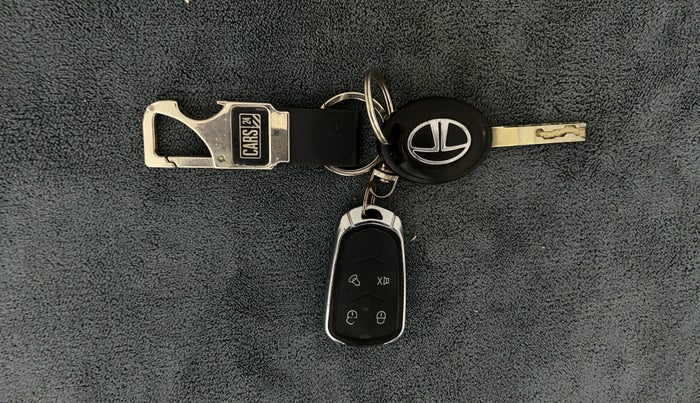 2020 Tata Tiago XE PETROL, Petrol, Manual, 41,897 km, Key Close Up