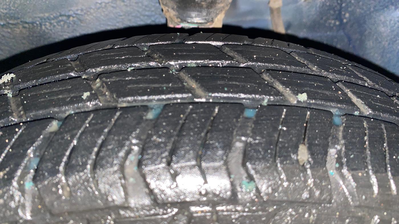2014 Maruti Alto 800 LX, Petrol, Manual, 50,104 km, Left Front Tyre Tread
