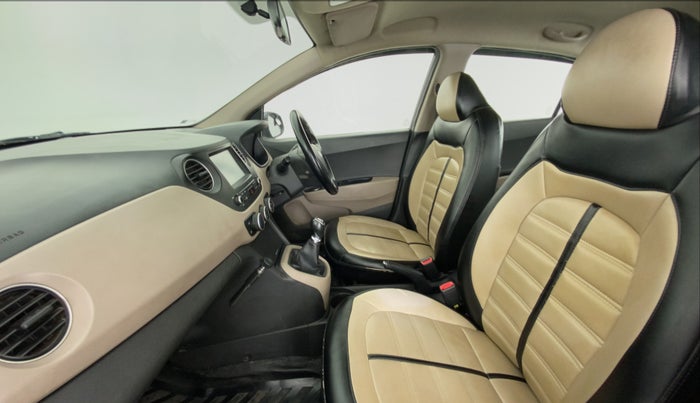 2018 Hyundai Xcent SX 1.2, CNG, Manual, 49,146 km, Right Side Front Door Cabin