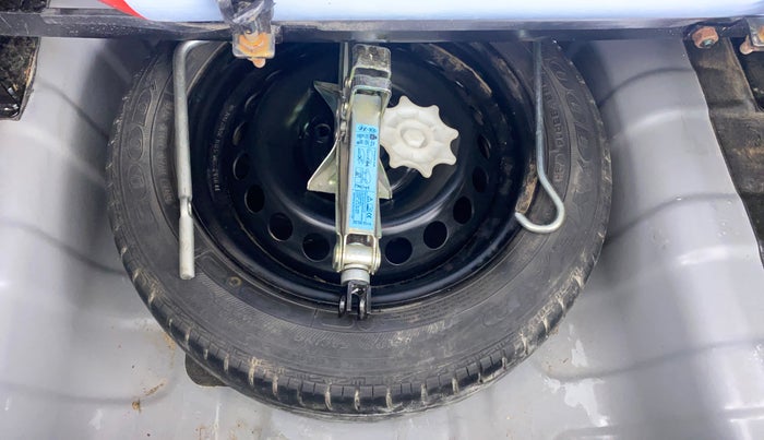 2018 Hyundai Xcent SX 1.2, CNG, Manual, 49,146 km, Spare Tyre