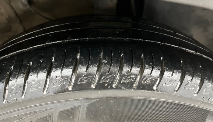 2023 KIA SONET HTX 1.0 DCT, Petrol, Automatic, 69,617 km, Right Front Tyre Tread