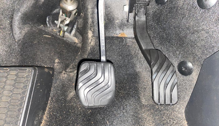 2021 Nissan MAGNITE XL TURBO CVT, Petrol, Automatic, 39,779 km, Pedals