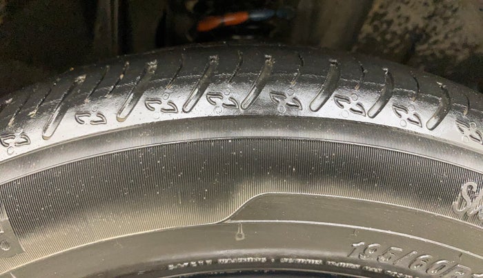 2021 Nissan MAGNITE XL TURBO CVT, Petrol, Automatic, 39,779 km, Right Front Tyre Tread